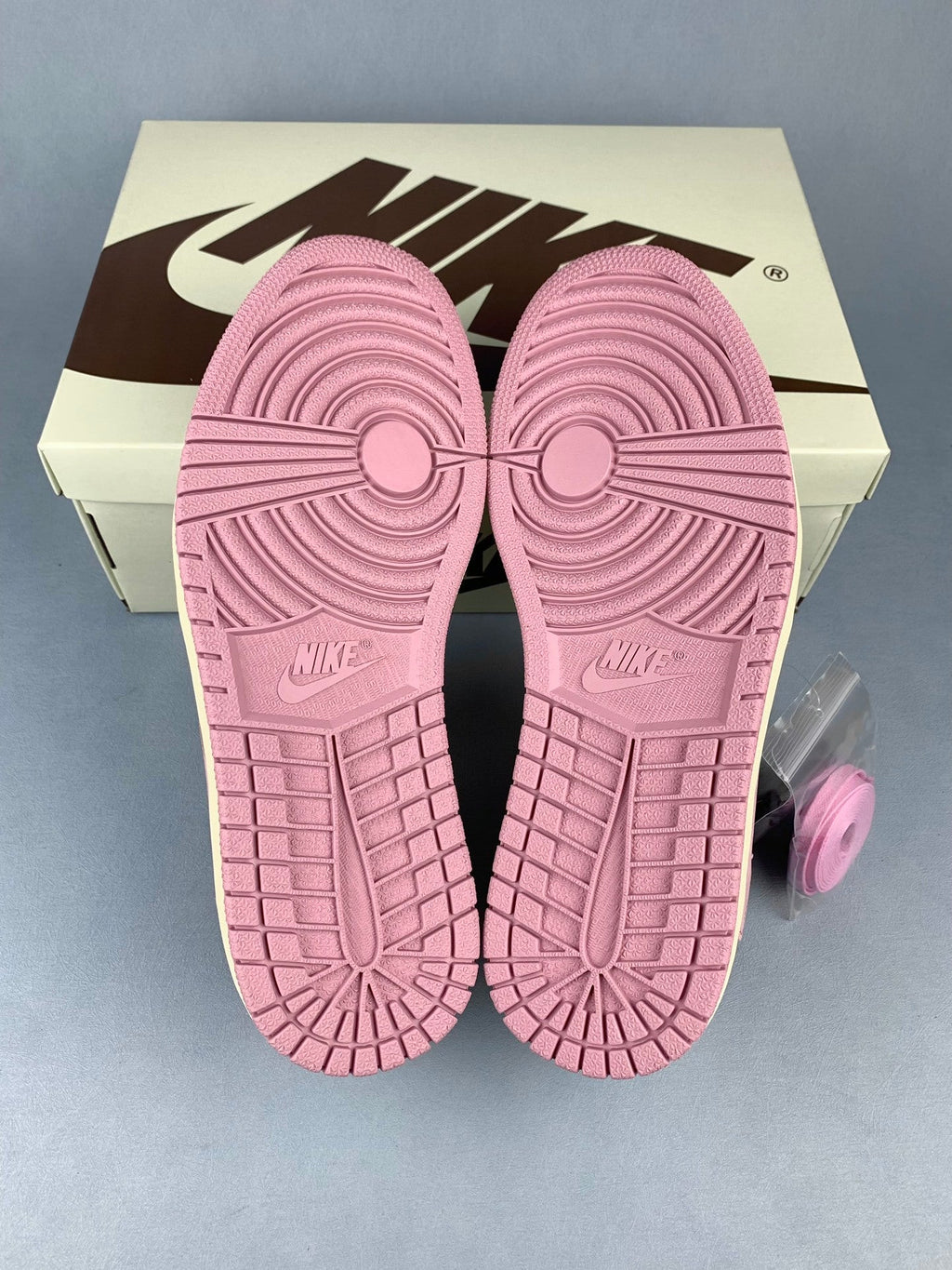 Air Jordan 1 Low OG Dark Pony Unisex Sneakers DZ4137-206